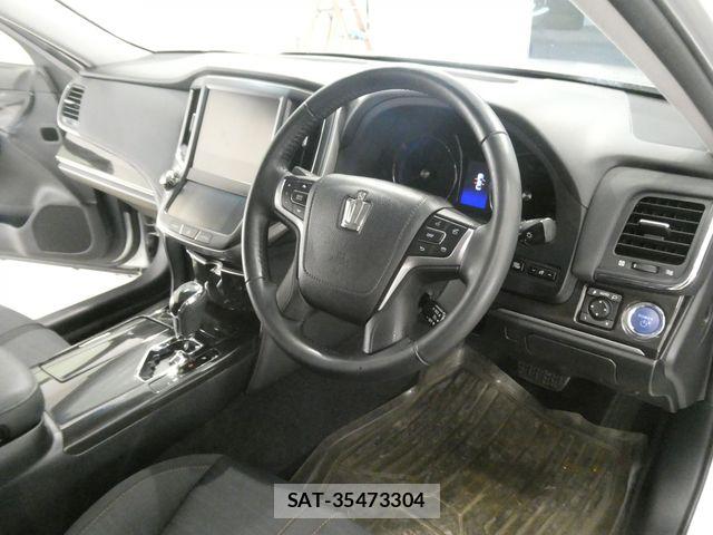 Toyota CROWN SEDAN 2015-07 8848578-11
