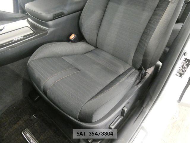 Toyota CROWN SEDAN 2015-07 8848578-17