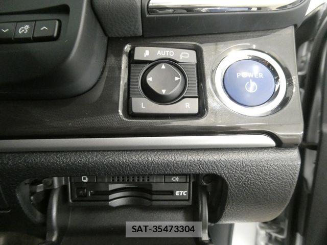 Toyota CROWN SEDAN 2015-07 8848578-21