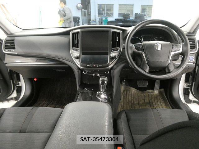 Toyota CROWN SEDAN 2015-07 8848578-2