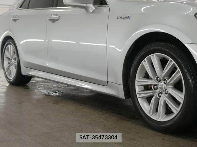 Toyota CROWN SEDAN 2015-07 8848578-5