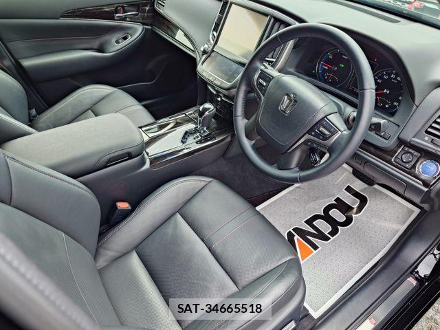 Toyota CROWN SEDAN 2016-11 8848568-10