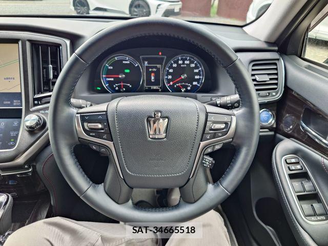 Toyota CROWN SEDAN 2016-11 8848568-12