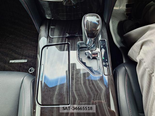 Toyota CROWN SEDAN 2016-11 8848568-17