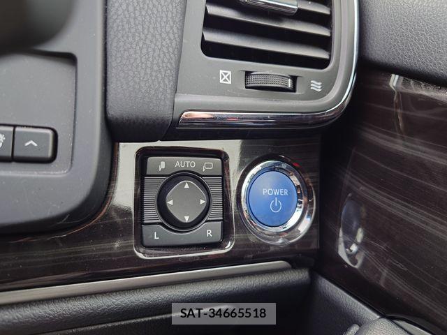 Toyota CROWN SEDAN 2016-11 8848568-18