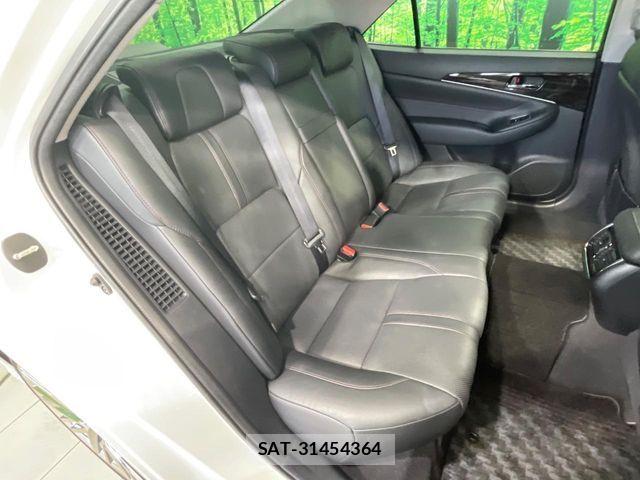 Toyota CROWN SEDAN 2016-07 8848575-8