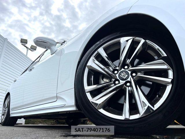 Toyota CROWN SEDAN 2021-01 8848567-13