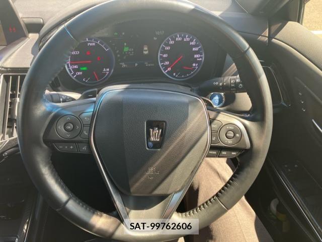 Toyota CROWN SEDAN 2018-08 8848569-20