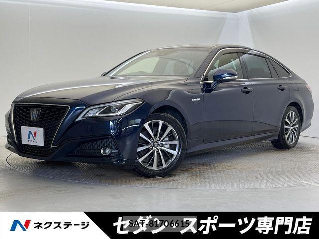 Toyota CROWN SEDAN 2019-04 8848573-0