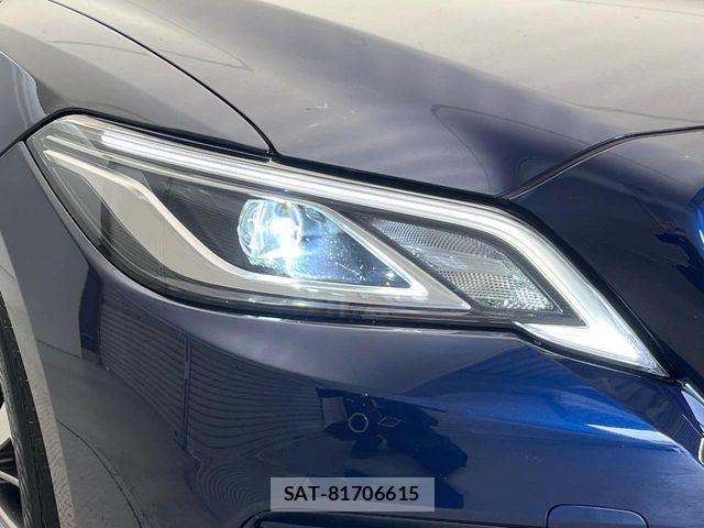 Toyota CROWN SEDAN 2019-04 8848573-11