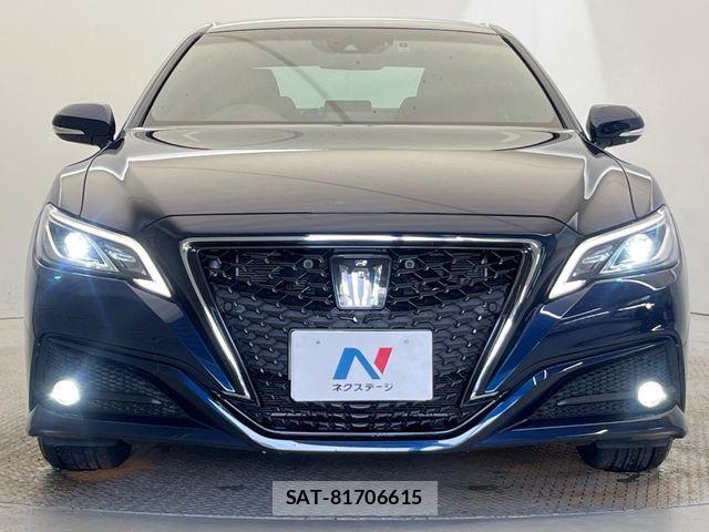 Toyota CROWN SEDAN 2019-04 8848573-16