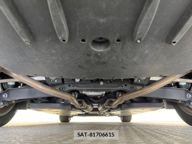 Toyota CROWN SEDAN 2019-04 8848573-18