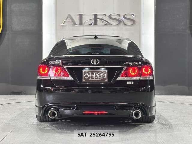 Toyota CROWN SEDAN 2013-10 8870720-14