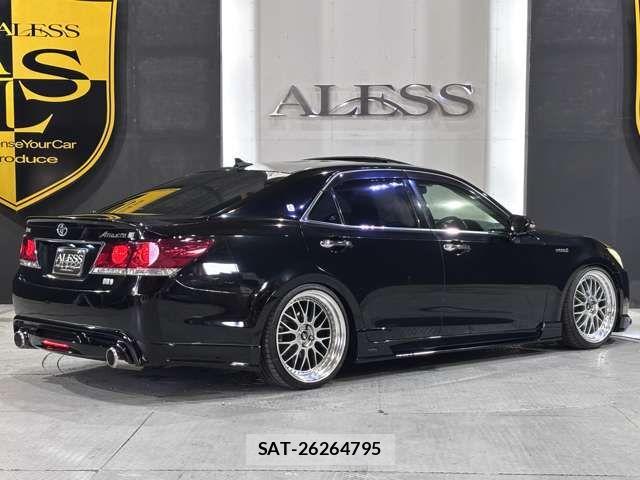 Toyota CROWN SEDAN 2013-10 8870720-2