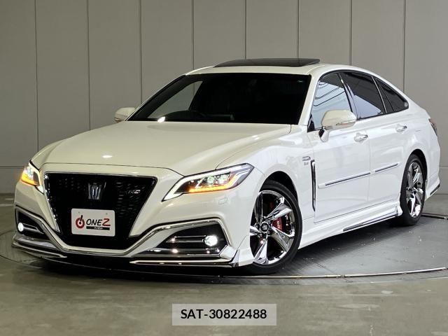 Toyota CROWN SEDAN 2018-08 8870707-23