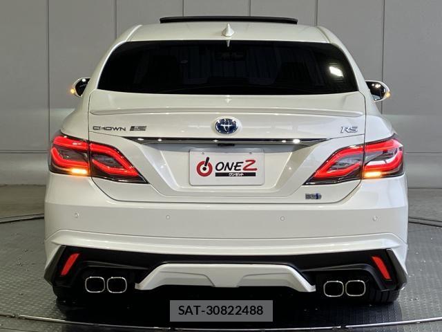 Toyota CROWN SEDAN 2018-08 8870707-25