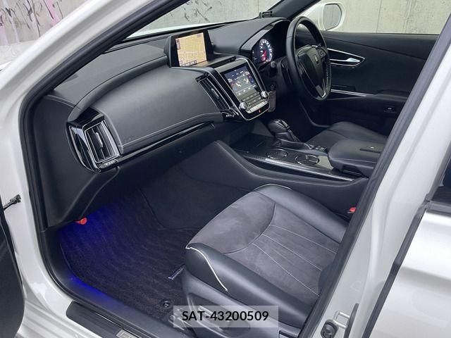 Toyota CROWN SEDAN 2018-07 8870711-9
