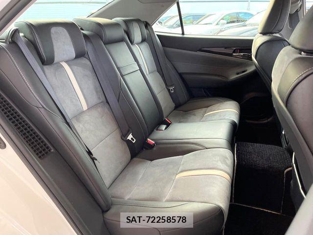 Toyota CROWN SEDAN 2017-01 8870713-8