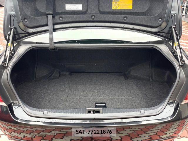 Toyota CROWN SEDAN 2014-09 8870716-9
