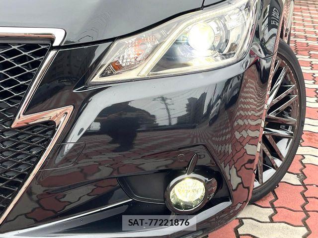 Toyota CROWN SEDAN 2014-09 8870716-11