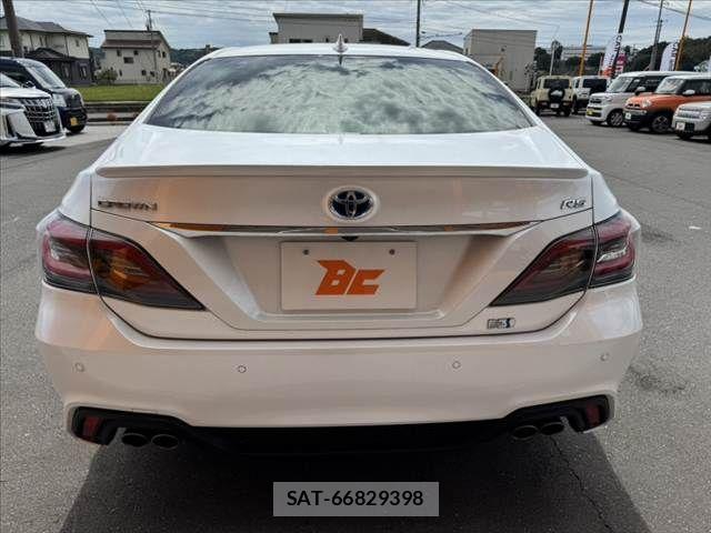 Toyota CROWN SEDAN 2022-03 8879258-13