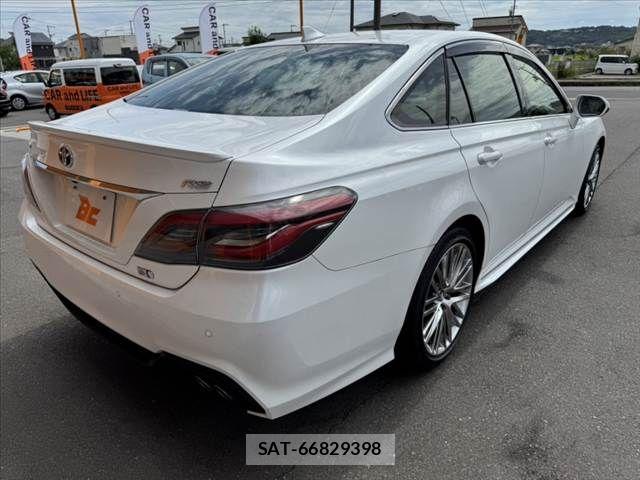Toyota CROWN SEDAN 2022-03 8879258-14