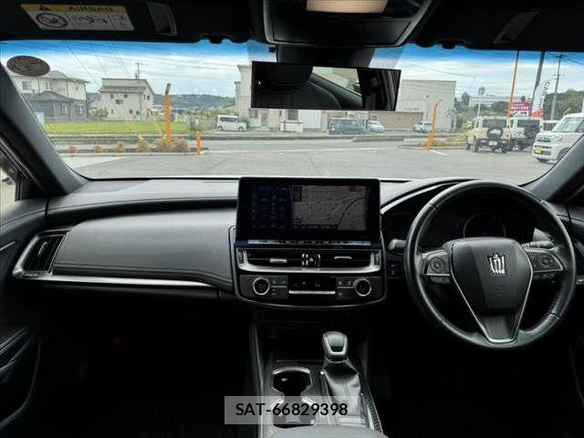 Toyota CROWN SEDAN 2022-03 8879258-1