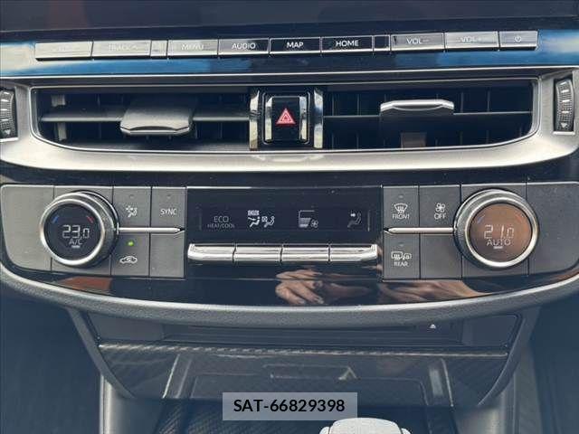 Toyota CROWN SEDAN 2022-03 8879258-23