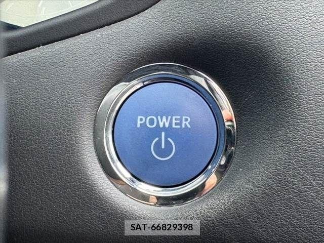 Toyota CROWN SEDAN 2022-03 8879258-25