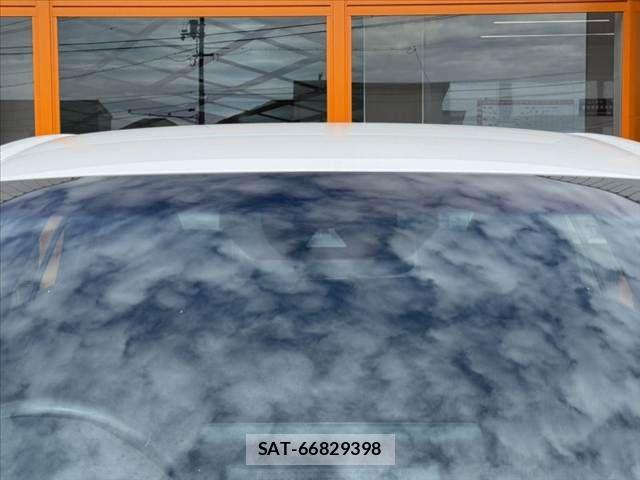 Toyota CROWN SEDAN 2022-03 8879258-29