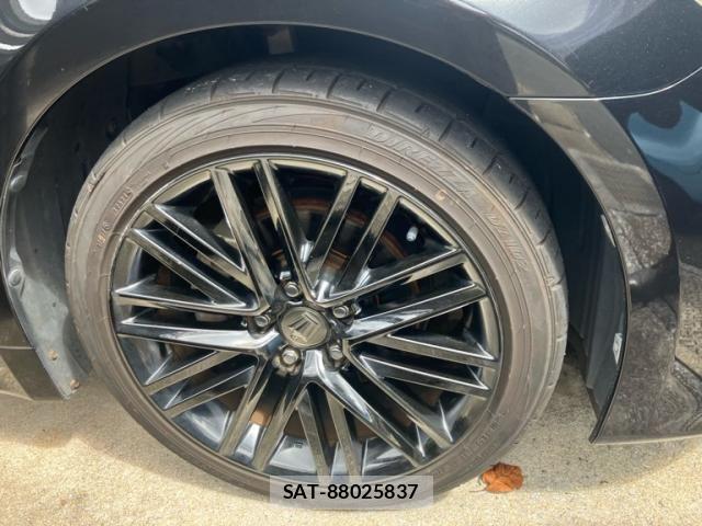 Toyota CROWN SEDAN 2015-11 8879279-4