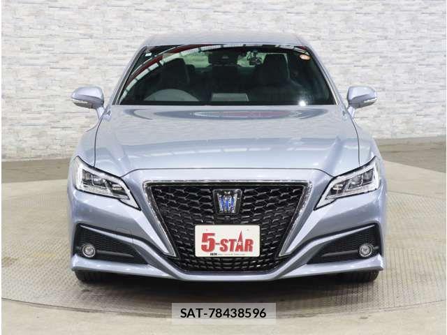 Toyota CROWN SEDAN 2018-08 8879259-11