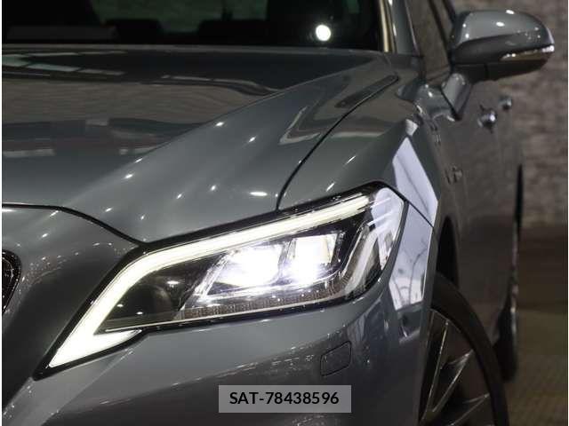Toyota CROWN SEDAN 2018-08 8879259-15