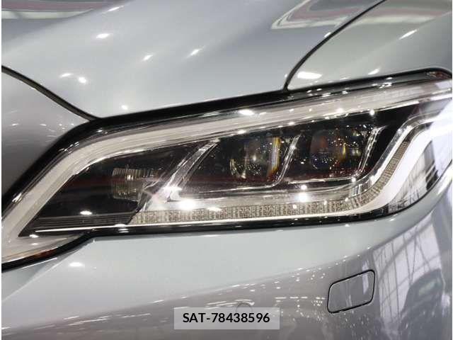 Toyota CROWN SEDAN 2018-08 8879259-16