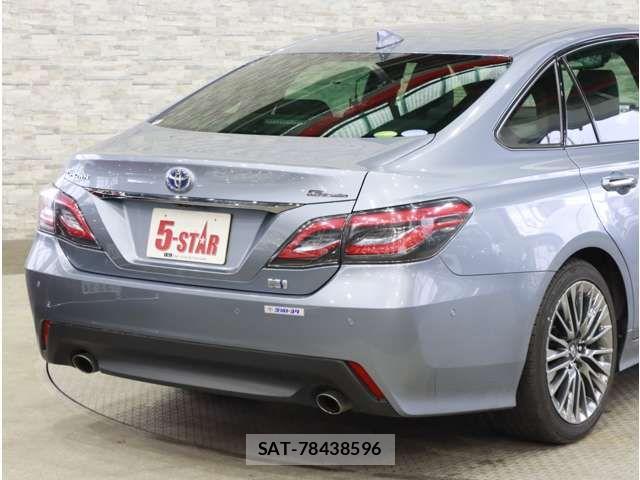 Toyota CROWN SEDAN 2018-08 8879259-19