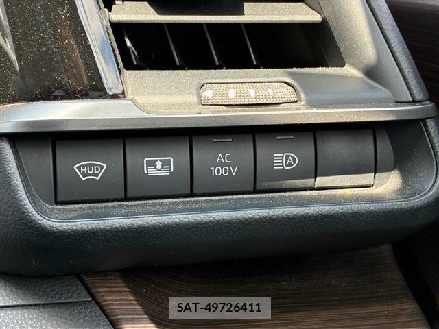 Toyota CROWN SEDAN 2025-01 8879250-28