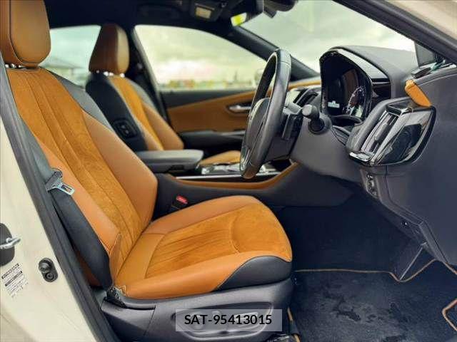 Toyota CROWN SEDAN 2020-04 8879261-15