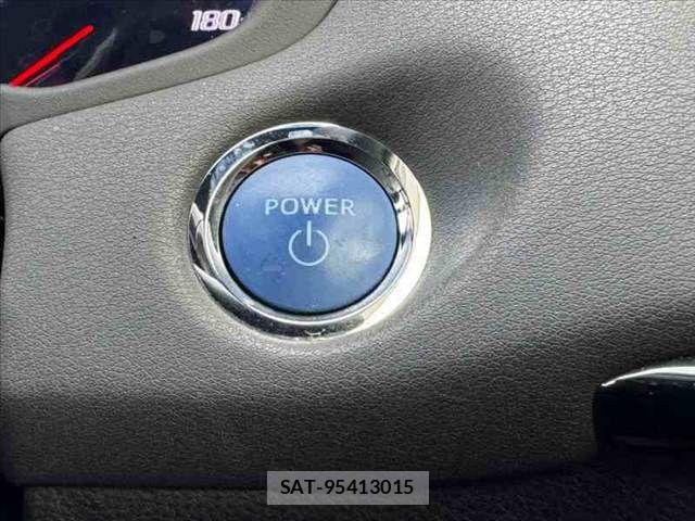 Toyota CROWN SEDAN 2020-04 8879261-5