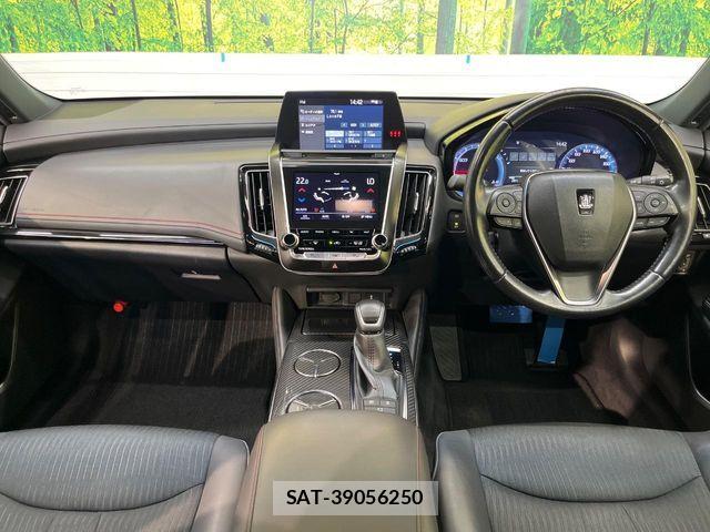 Toyota CROWN SEDAN 2020-10 8879255-1
