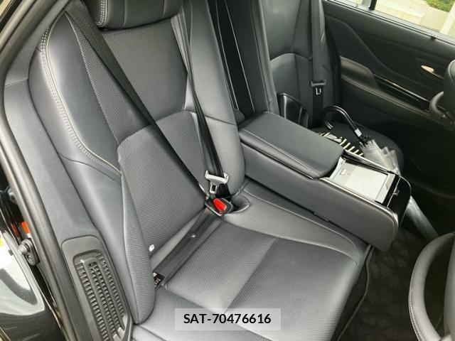 Toyota CROWN SEDAN 2026-03 8879249-16