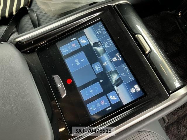 Toyota CROWN SEDAN 2026-03 8879249-19