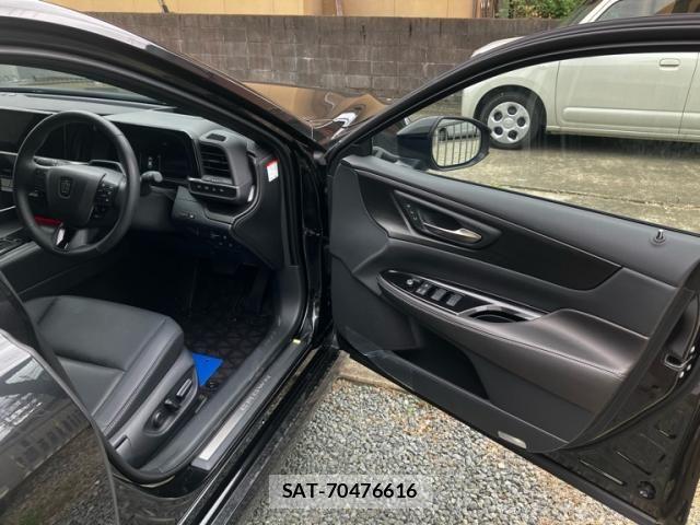 Toyota CROWN SEDAN 2026-03 8879249-21