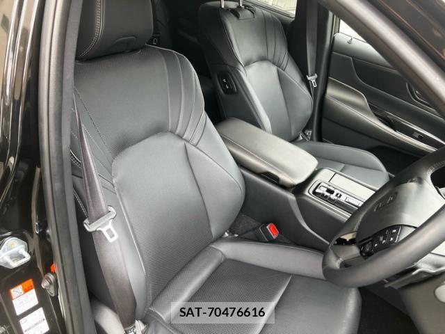 Toyota CROWN SEDAN 2026-03 8879249-22