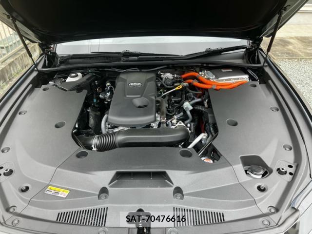 Toyota CROWN SEDAN 2026-03 8879249-24