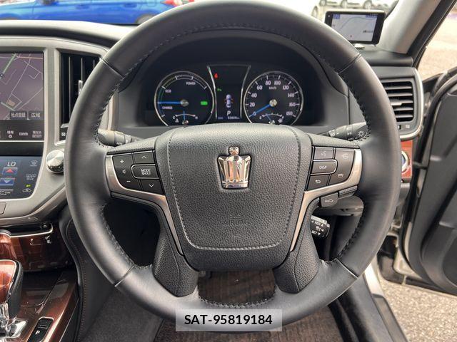 Toyota CROWN SEDAN 2015-07 8879272-10