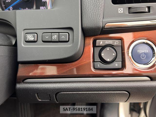 Toyota CROWN SEDAN 2015-07 8879272-11
