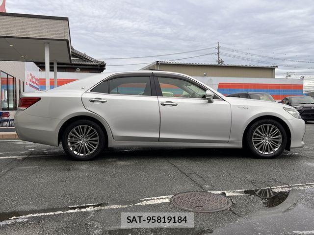 Toyota CROWN SEDAN 2015-07 8879272-5