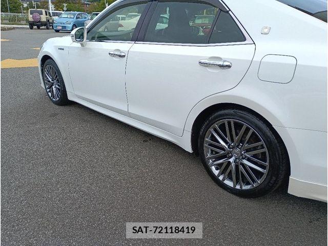 Toyota CROWN SEDAN 2013-10 8879270-6