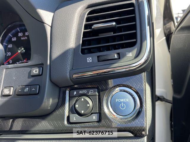 Toyota CROWN SEDAN 2015-06 8879262-18