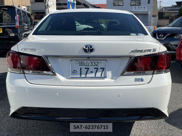 Toyota CROWN SEDAN 2015-06 8879262-1